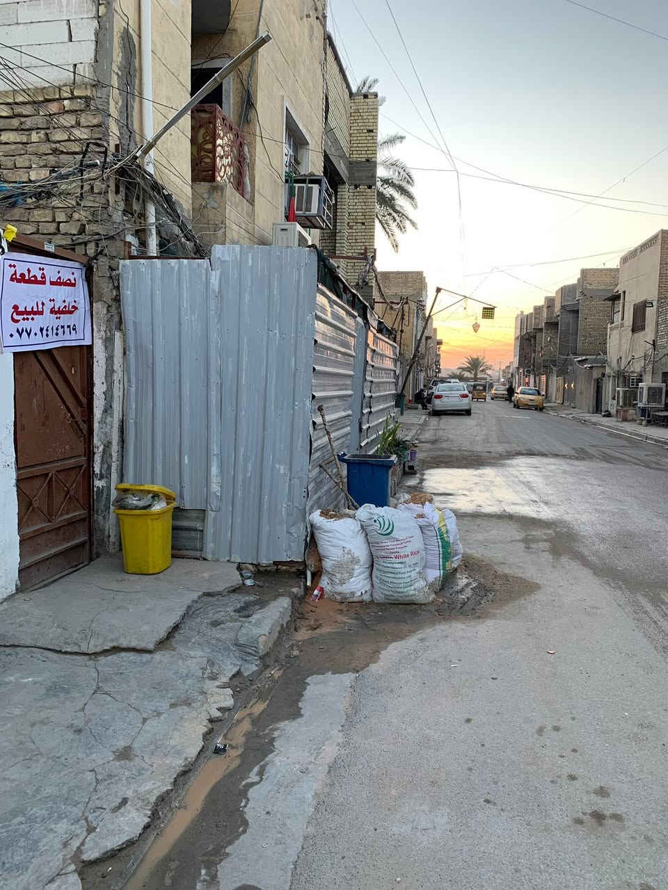 سلام عليكم نص قطعه خلفيه للبيع
الشعله قطاع 6 
تصال عل رقم ***********
