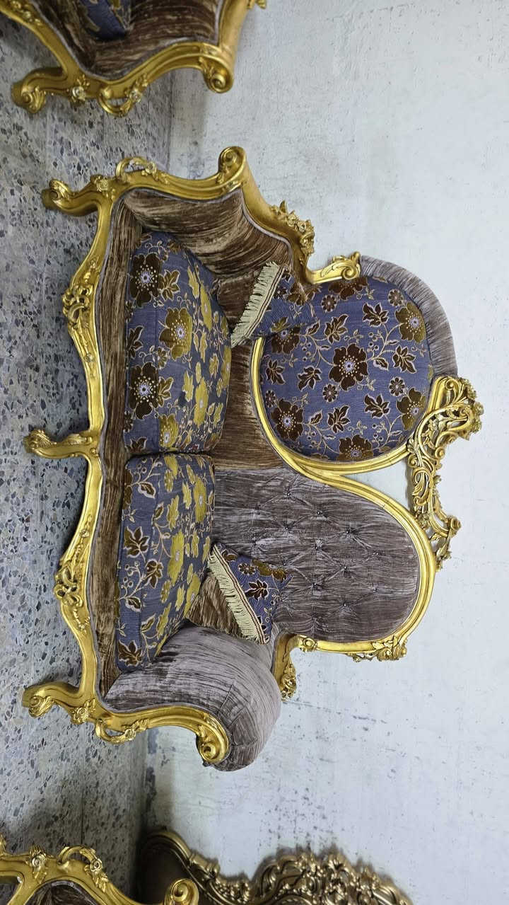 تخم 9 مقاعد زان مصري اخو جديدة سعر 450 وبي مجال مكان البياع يوجد توصل بكروه رقم يوجد وتساب***********
