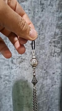 يا الله..  🤲🌹 كركوشه فضه عمل ممتاز مع مرجان اصلي ..💎 وزن الكركوشه 19 غ...