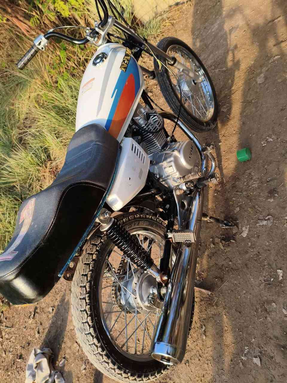 السلام عليكم.. انتنس تعمير مختمه منطول لطول.. بليته ورقم شاصي.. مكفوله فصله ومعدل وكلشي تريده. 650 ومجال قليل.. صارت عليه 825يشهد الله بابل الهاشميه ***********
