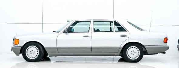 مارسيدس موديل ١٩٨٩ ماشي ٨٩ الف كيلو وارد يابان مكفول السعر ١٤٠ ورقه اتصال ***********
