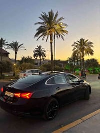 ماليبو 23 ماشيه 39 الف كيلو  فول مواصفات بلاك ادشن  رقم بغداد معوقين  ...