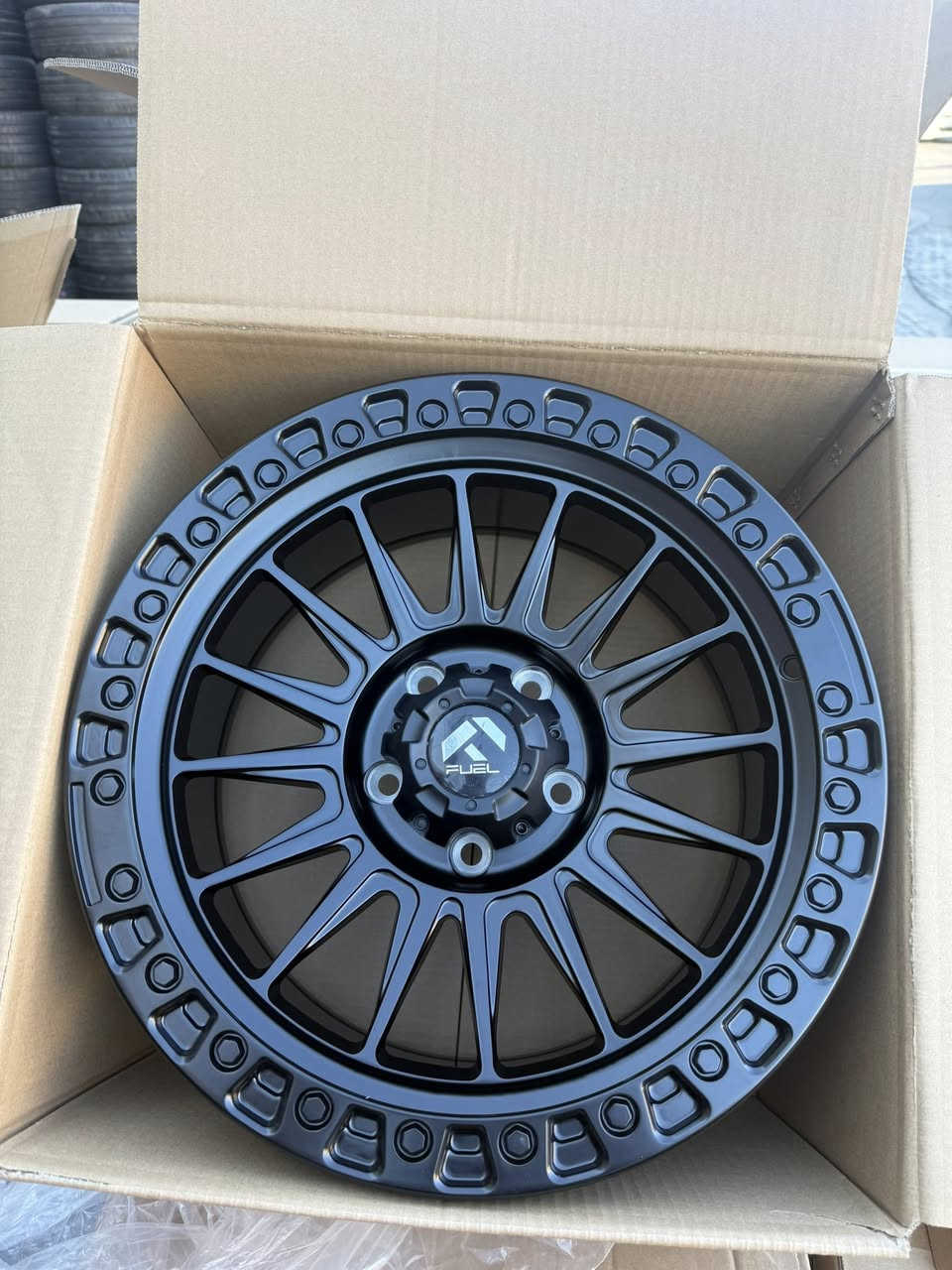 سلام عليكم شباب وصول ويلات شكلٍ جديد العنوان بغداد حي العامل مجمع الواسطي رقم الهاتف ***********
