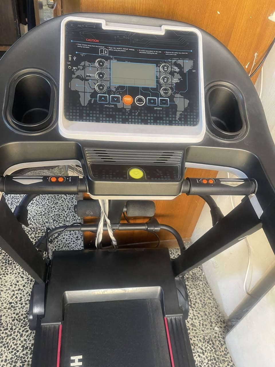 جهاز ركض 150 كيلو نظيف جداًالسعر 300في بغداد***********
