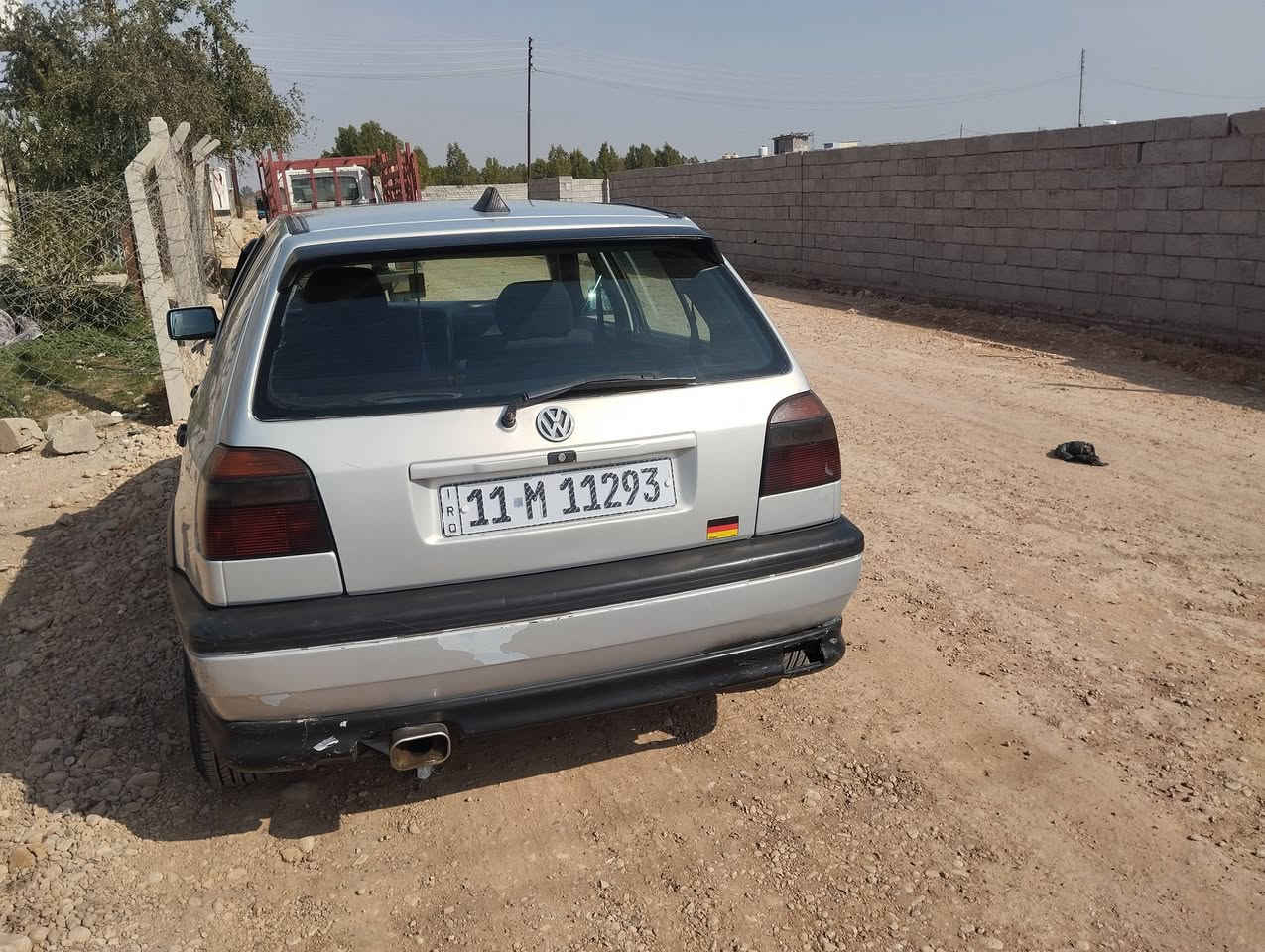 كولف 1993 سياره على وضع الشركه خير من الله ..ترايك وين متريد تروح..مكينه 2000كير عادي..السياره باسمي وداخله هزه ..يعني بنص نهار نروح نبصم ..سياره كلشي مانقصها خير من الله ..العنوان بغداد السياحي ..منطقة السعاده ..السعر ..37وبيها مجال ..مستعجل على بيعتها ..وهذ رقمي..***********
