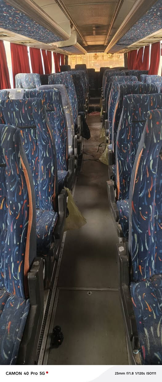 مرخصه الادمن سترات تسعينيه بدون مكينه كائمه حداده جديده تبريد سياره جاهزه نقص بيهاه بس مكينه مكان السياره بصره سعر السياره ٤٥ بها مجال***********
