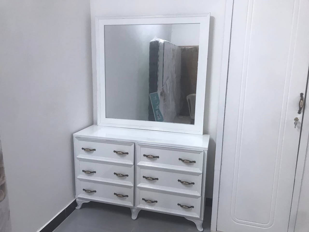 غرف نوم شغل نجاره عراقيه حسب طلب زبون احدث لمديلات شغل نزاكه وراقي اي مديل اشتغل مكان
سماوه اي ستفسار مراسله صفحه او تصال ***********
