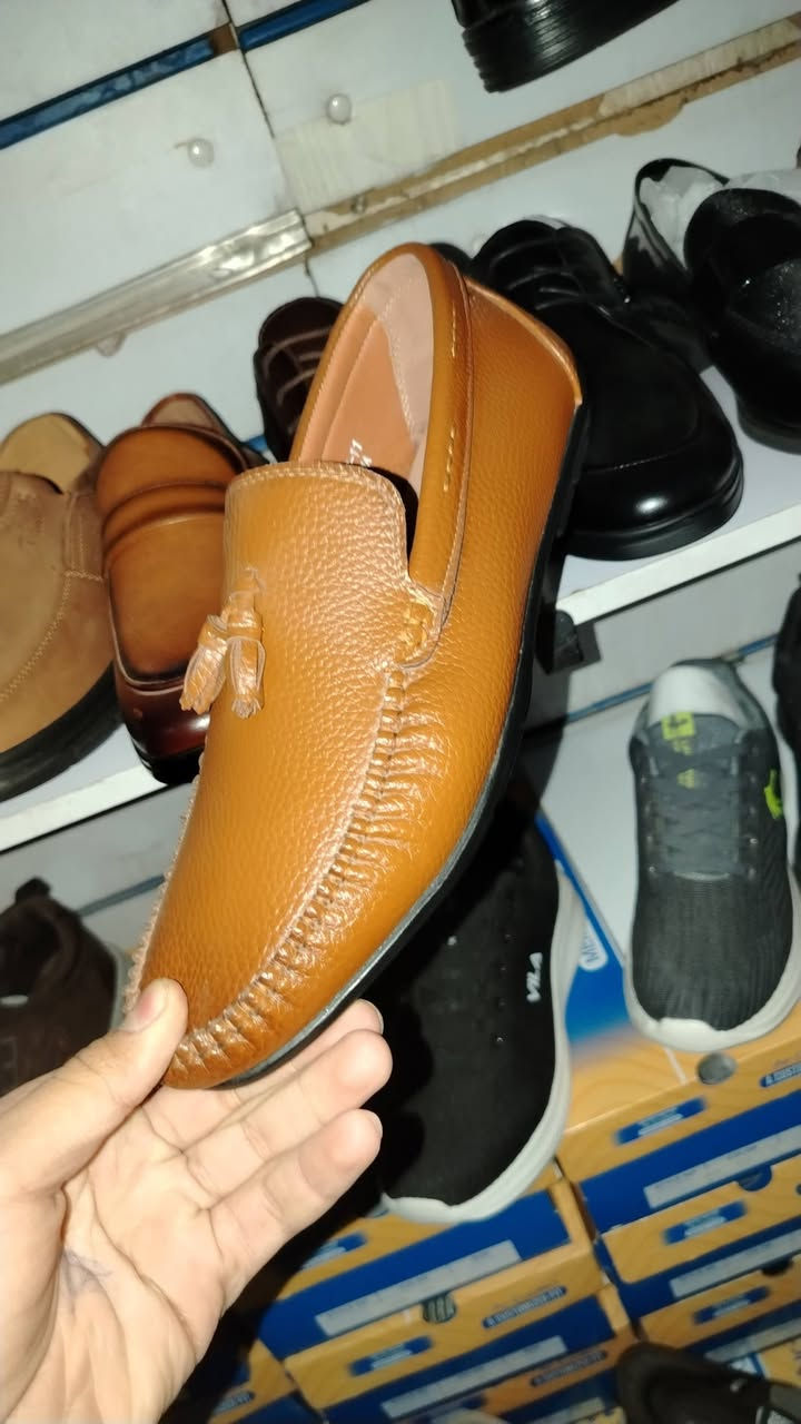 أحذية تركي تصفية مخزن درجة أولى قطعة ب 5 الف تصفية للتواصل واتساب محمد السيد *********** يوجد توصيل جميع محافظات العراق
