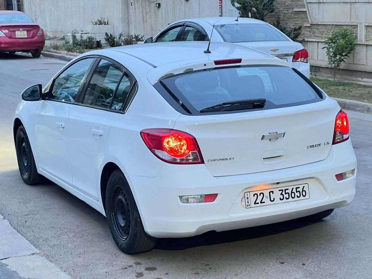 السلام عليكم للبيع شوفر كروز  خليجي مكفوله موديل 13 مكينه 1800 المرغوب بيها منظومة غاز السعر 70 ورقه تلفون ***********مكان بغداد حي الجامعة
