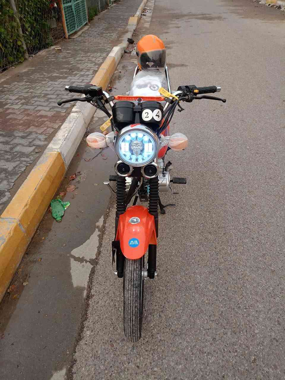 *********** عضم جديده بل جيس ستعمال شهر وكيل ثامر خلخال معرض الجوهره أوراق اصلي بسمي ومكمرك وكامل وحولك بسمك وتروح ترقم كفاله عامه فووول ام الختم الصلي سعر مليون 450 وبيه مجال موديل 23 طالعه بل 24 مكاني كربلاء عندك مراوس نفخ اراوسك مراوس عضم هم اراوس وفرق
