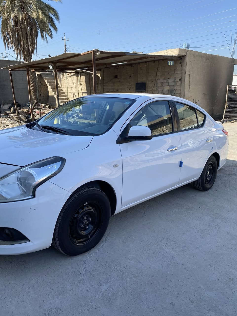 السلام عليكم ….
نيسان سني بليتة زركة موديل 2020 اربيل بسمي مثل ما موضحة بالصور بيها صبغ فقط ذيل الجاملغ الامامي الايمن وداير الجاملغ الخلفي فقط وبيها بارد خشم الجاملغ الايمن  تخم تاير صدر جديد السيارة نظيفة حييل مكان السيارة المدائن / سلمان باك السعر 110$ رقمي ***********
