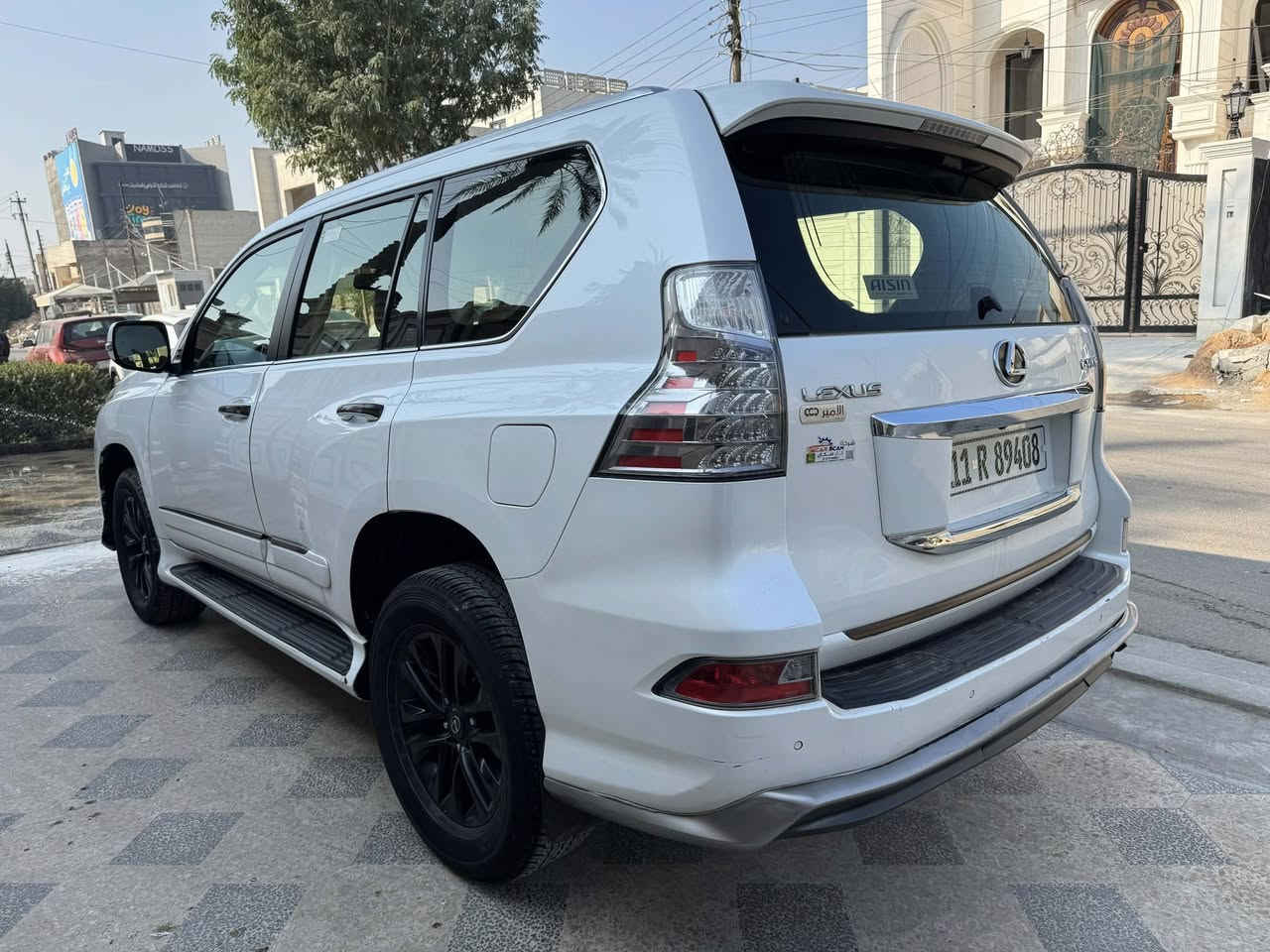 السلام عليكم 
برادو لگزز 2014 
محرك V8    4600
كفاله عامه 
فول الفول داخل قرميدي 
ماشية 173 km 
بأسمي 
جاهزه للأخير بدون اي نقص 
العنوان / السيديه
العسر / 278 
للأستفسار / ***********
