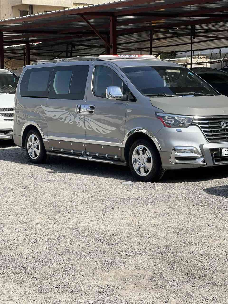 سلام عليكم 

ستاريكس للبيع مسكر 20كفاله عامه عراق و كوريه 

رقم بغداد خصوصي ماشيه 185.                   (***********
