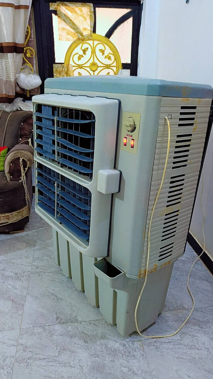مبرده  الحجم الشبح اكبر حجم بسوك 3سرعات سعر 150قفل قفل ***********
شرط تبريد ثلج ودفع قوي
