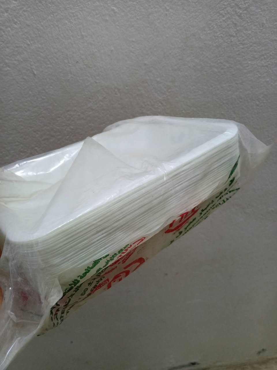 ماعون سفري 
كل درزنين بالف ونص 
كل درزن بيه خمسين ماعون 
كميه فليله


**إذا كنت صاحب هذا الإعلان وتريد حذفه لأي سبب، رجاءا أرسل رسالة إلى الدعم الفني**