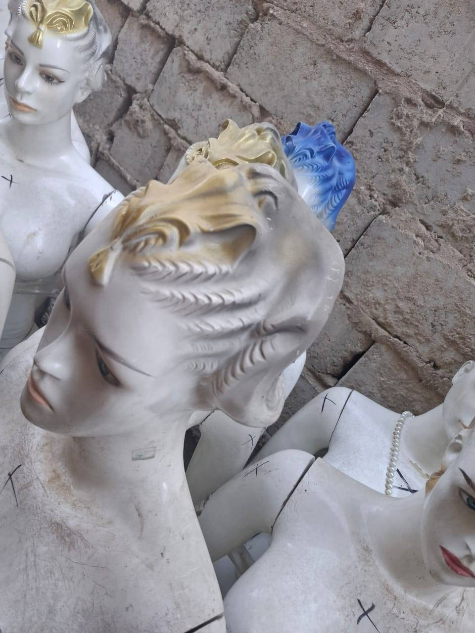 السلام عليكم مليكانات نضافه 90 بلميه
ابيع شلع لوحده ع 50 عنوان بغداد ابو غريب اي نقص مابيهن كلهن نضيفات مابيهن اي كسر او نقص شراي يتصل *********** واتساب
