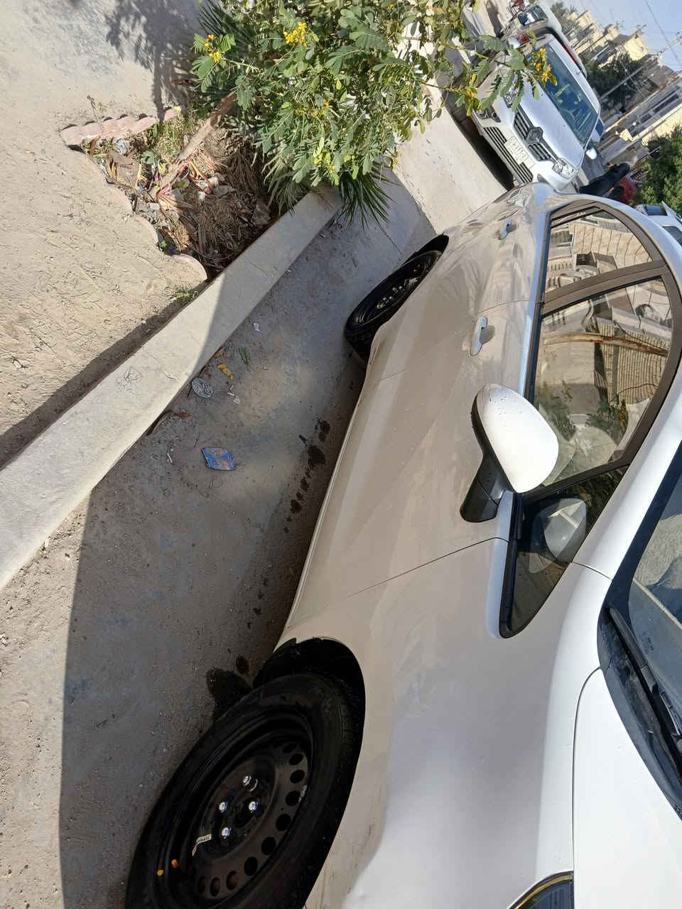 السلام عليكم  كيا ريو وارد خليجي 2017 محركه بي صوت ابيع بدون محرك السعر 80  رقم  اربيل وكاله تحويل مضمونه سونر موجود بلمنشور ***********
