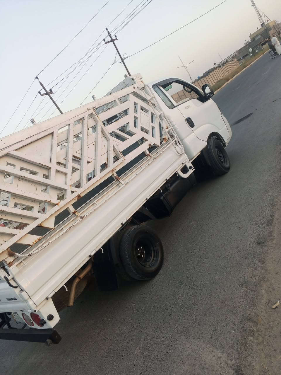 سلام عليكم سياره 13سنويه 27رقم ديالى سعر 89 كير ومحرك وشاصي مكفولات بدل بنيد بلادي ولقوطيه معدله عل بارد 
***********
