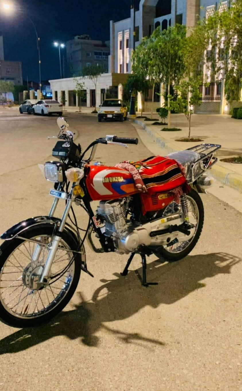 السلام عليكم مراوس دايون وانطي فرق  دراجه اربعه كير نامجه شلامجه اصلي اصلي مراوس بدايون نفخ وانطي فرق مو مهم بس كون نضافه فول *********** دراجه نضيفه احمد شهابب
