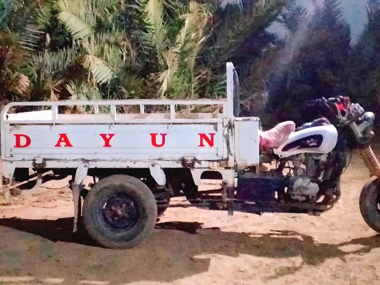 السلام عليكم 
مكلف بنشر

ستوته دايوان اوراق موديل 2013 نضيفه كلشي شغال تعال وفحص السعر الاتصال على الرقم 
***********
