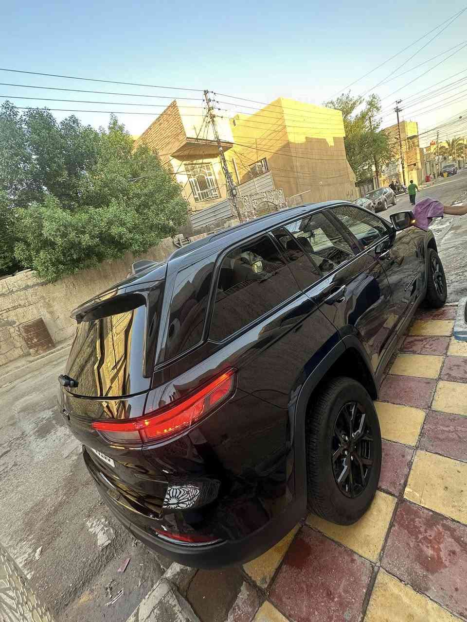 جيب 2024  بصمة جلد بيهة بنيد وجاملغ  بدون دواخل ماشية ١٠. خمسة راكب السيارة جديدة ونظيفة  مكفولة من جميع النواحي.  رقم بغداد شهداء وكاله عامه مكينه ٣٦٠٠ مكاني بغداد السعر. 267.         ***********
