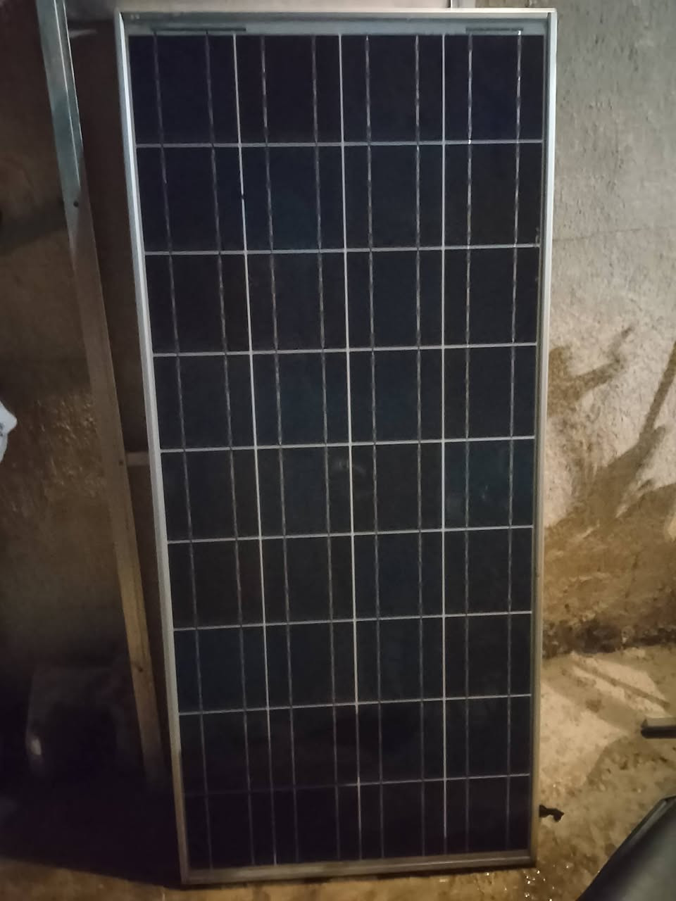 السلام عليكم للبيع انفريتر 24فولت 2200VA بي منفذ  يدعم الطاقة الشمسية  نضامين كرد ويوبي اس يشحن البطارية من تجي الكهرباء مع لوحين 130 واط ارتفاع متر وخمسين والعرض 87 السعر 400 الف


**إذا كنت صاحب هذا الإعلان وتريد حذفه لأي سبب، رجاءا أرسل رسالة إلى الدعم الفني**
