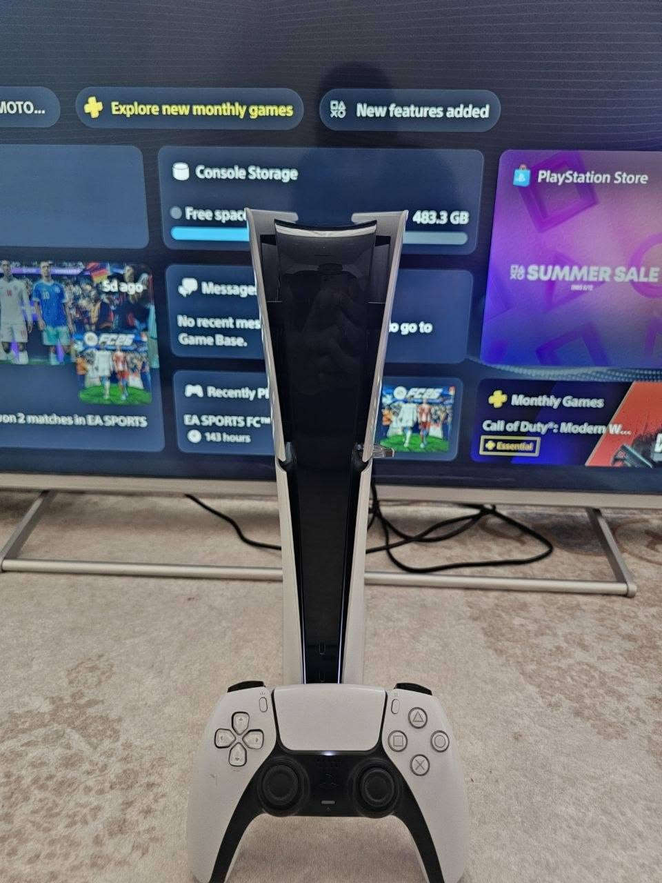 📢 بلي 5 سليم للبيع (شبه جديد وغير مفتوح) 📢
الجهاز: PS5 Slim (مساحة 1TB).
المنطقة (Region): بريطاني (UK).
النظافة: نظيف جداً بحالة الوكالة (غير مفتوح نهائياً).
 ملحقات: بكامل ملحقاتها الاصلية معها
الإضافات القوية المشمولة:
لعبة FC 26 (نسخة رقمية Digital).
اشتراك PlayStation Plus لمدة سنة كاملة.
📍 الموقع: السليمانية.
💰 السعر: [760الف دينار] 
📞 للتواصل: [  ***********]
