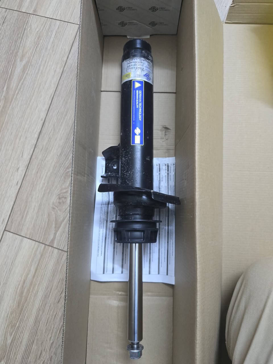 سلام عليكم
دبل 430 جهة سايق 
ابيعه ب 50 دولار 
سبب البيع اشتريته و شديته و طلعت الطكه مو من الدبل 
 مكاني اربيل عينكاوة الدبل انطي بي ضمان شهر 
***********
