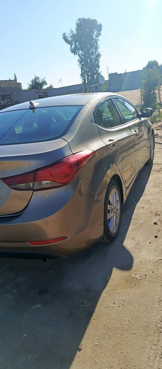 ***********
السلام عليكم سياره للبيع وارد امريكي موديل ١٤ حادثها قبق جنطه وجاملغات  مكينه 1800دوش مكينه كير مكفولات السياره نقصها بس حداديه رقم بغداد انكليزي باسمي مداور ثاني يوم مشروع وطني مكان السياره كربلاء طويرج السعر 97وبيها مجال حك الجيه
