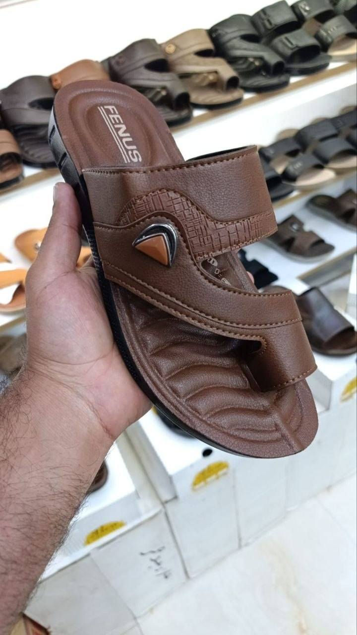 شحاطة رجالي طبي درجة اولى. تركي
سعر الدرزن 39 الف. كيس.. 
قياس40 الى 45.الوان حسب الطلب 
🚛 يوجد توصيل لجميع المحافظات.


**إذا كنت صاحب هذا الإعلان وتريد حذفه لأي سبب، رجاءا أرسل رسالة إلى الدعم الفني**