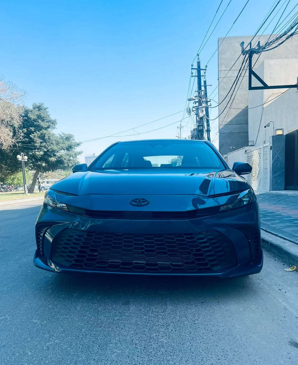 ◇ للبيع فقط ◇

!! Toyota Camry SE Hybrid 2025 !!
          
              👌 مواصفات رياضة 💯

 💎( رقم بغداد )
     
💎 المسافة المقطوعة :11 الف كيلو متر

💎 سعة المحرك  2.5  هجين

💎 مقود تدفئة

💎 مقود شفتات رياضة 

💎 دوسات بانزين بريك رياضة

💎  تبريد شاشة كبيرة ديجتال 

💎 الدشبول شاشة كبيرة ديجتال 

💎 رادار أمامي 360°

💎 حساسات أمامية / خلفية 

💎 لايت زينون عالي/ناصي

💎 سلايد  فتحة سقف وضعيتين 

💎 مفتاح التشغيل بصمة

💎 تشغيل عن بعد

💎 شاشتين دجيتال كبيرة 

💎 كامرة خلفية 360°

💎 الأنارة الداخلية LED

💎 المقاعد جلد

💎 حركة المقاعد الأمامية كهرباء مع تدفئة

💎 الجامة الأمامية والخلفية هيترات ضد الضباب 

💎 مثبت السرعة ( Cruise Control )

💎 وضعيات القاده 4 نورمال وقتصادي وسبورت و EV مود

💎 غيار السرعة / الگير(Traptronic units)

💎 حساسات ضغط أطارات ( Auto Tyers Sensors )

💎 قطعتين تبريد

💎 هاند بريك كهرباء ( Auto Hold ➕️ Auto Stop )

💎 تحديد المسار (Lane Assist )

💎 نظام مانع الانزلاق ( ABS ➕️ Traction Control )

💎 صندوق كهربائي 

💎 Bluetooth / USB 

💎 Wireless  شاحن هاتف

                                         $ 25.300💸

سيارة وارد امريكي ➖️ حادث بسيط بدون دواخل وشواصي و جميع الايباكات سليمة

 ☎️ للأستفسار ☎️
*********** ➖️ على الخاص
