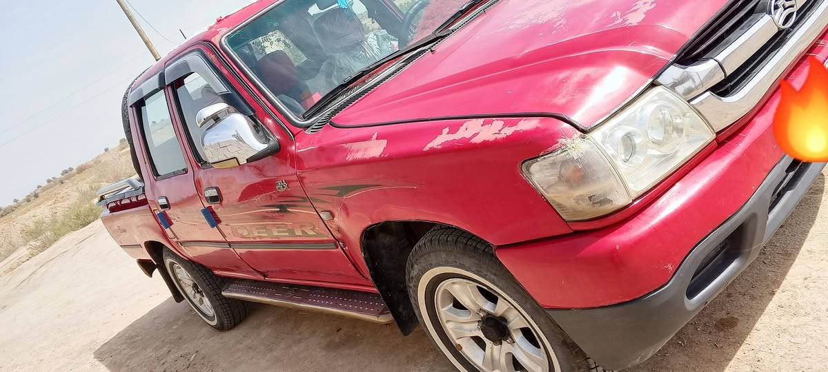 يالله السلام عليكم
اخوان بيكم دير موديل 2011 
 حداديه سدر كشر خير من الله 
مكينتها فول 
دواخل احمر 
دشبول كسر مابيه 
مرايات كهربائيه
سنويتها تنتهي بشهر ال12
شرط التحويل  السعر 45 وبيه مجال 

العنوان بابل ناحيت الطليعه  موجود 
لتواصل ماسنجر 
او ***********
ادمن🙏
