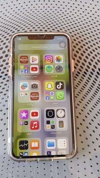 آيفون 11برو ماكس مستخدم قليل مكفول بطاريه 95 السعر 450 بيه مجال قليل  ...