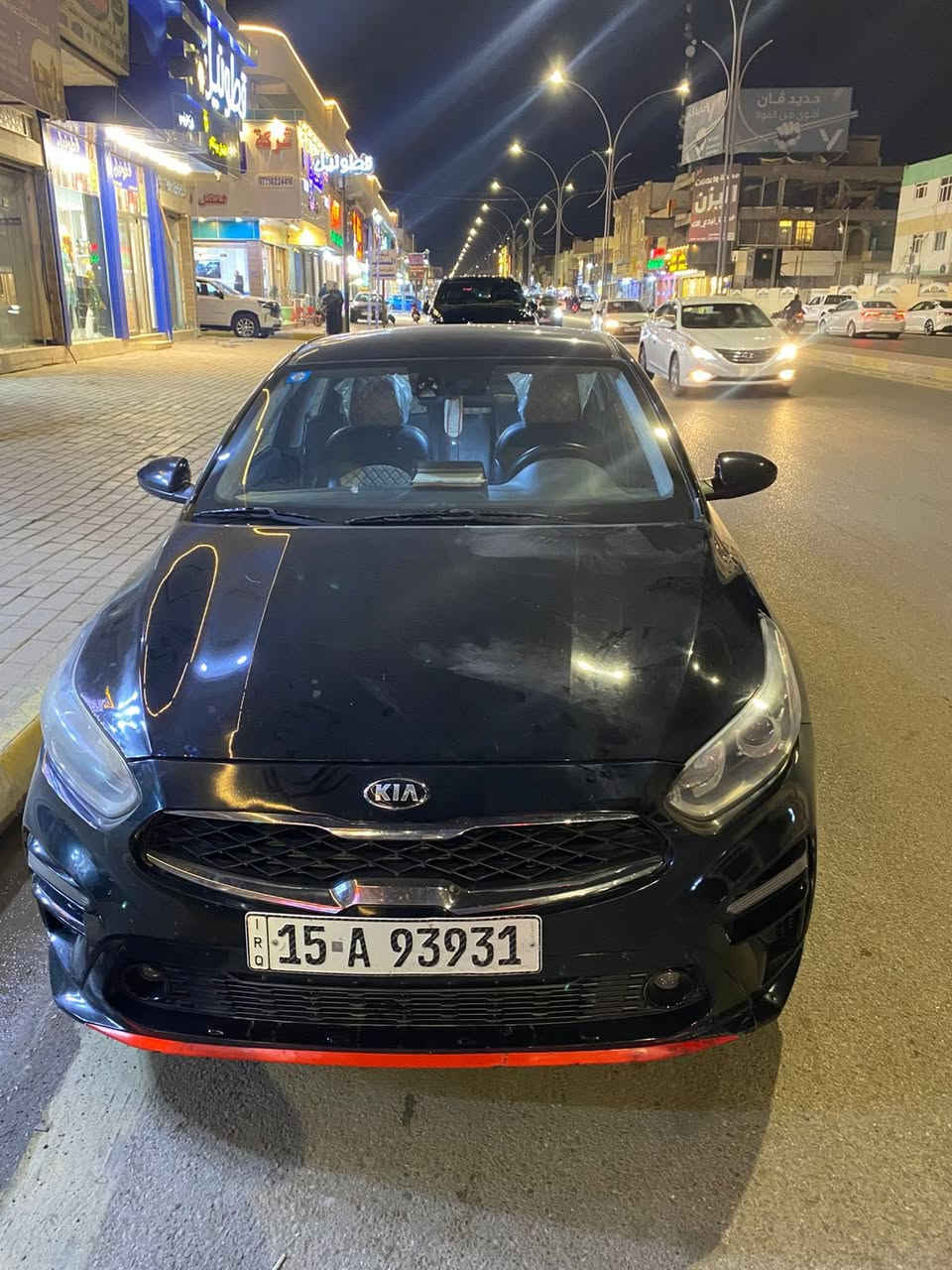 سلام عليكم 
كيا فورتي موديل 2019 
لون اسود 
رقم انبار باسمي 
سياره كير ومحرك خير من الله 
تبريد خير من الله 
مكان السياره الأنبار الرمادي 
معروضه بسعر 123$ وبيها مجال للشرايه 
تفاصيل اكثر تواصل ماسنجر او ع الرقم ***********
