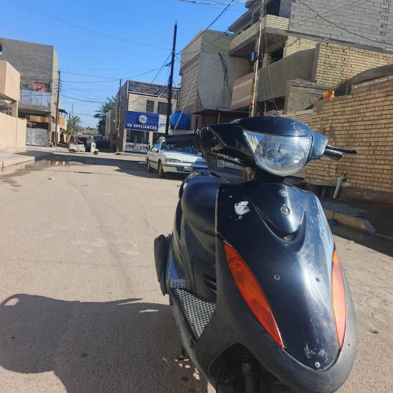 السلام عليكم دراجه ماكس عدله نضافه كدام عينك مكينه بلاد ودراجه مختمه ختم واحد كلها صالنصه اف ام سعر 600وبيه مجال  او مراوس كير موجود خاص وهاذ رقم بي واتساب***********
