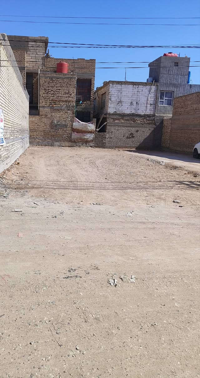 البيع قطعه ارض طابو صرف لمساحه 180متر واجهيه 9 نزال 20  عرض شارع 20 متر مكان بابل شارع 80 مال نجف قرب ستداره المهندسين ***********.     ***********
