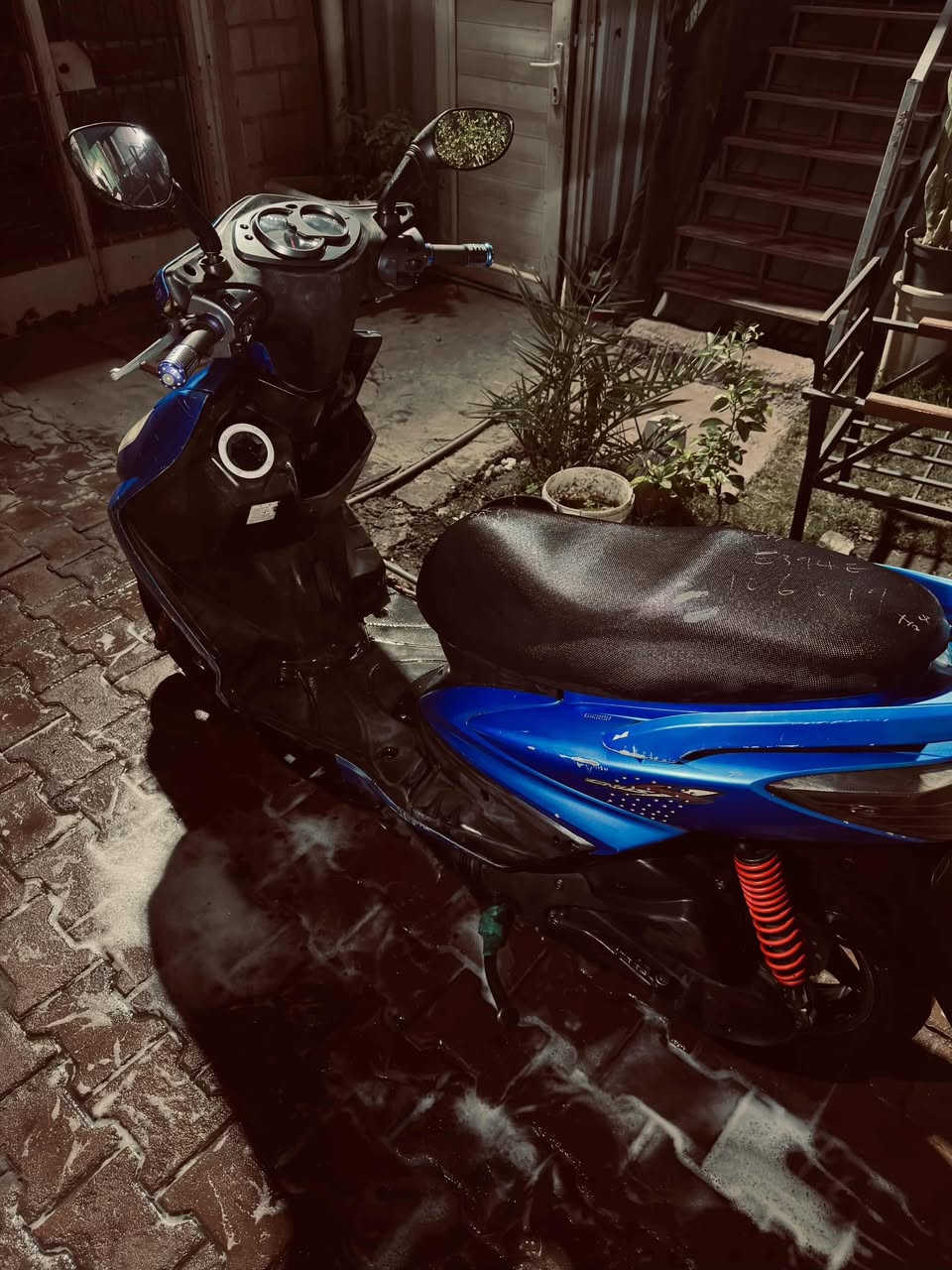 سلام عليكم حبايب دراجه سكنس اي نقص مابيها خاصتا مكينه اضمنها الك برغي واحد مملعوب بي مكاني بغداد بياع تواصل وتساب /***********
