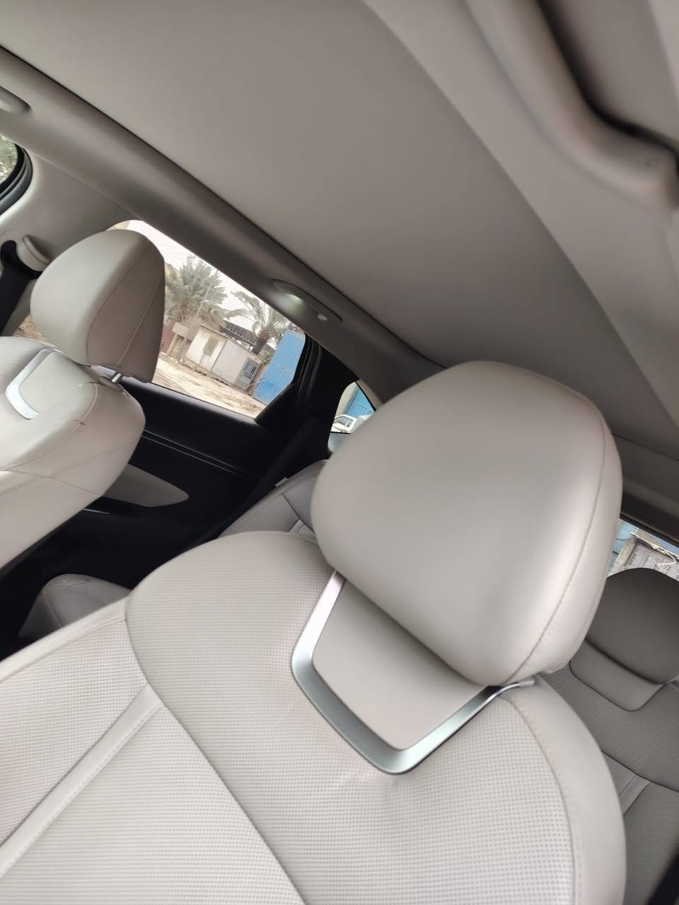 توسان 24 لمتد هايبرد 
فول مواصفات واحد على واحد 
بانورما تقديم ترجيع بالبصمه 
كير دكم  داخل ابيض 
دخول جديد 
صور الحادث داخل المنشور 
كشر مكفول من الصبغ 
شاصي ايسر بي تعديل بسيط 
مكاني حله.السعر 230

‏‪0783 149 6543‬‏
