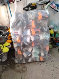 براند اخر شليف غير مستخدم  قيسات من  ٤٠ الى ٤٥ توصيل موجود  0751384147...