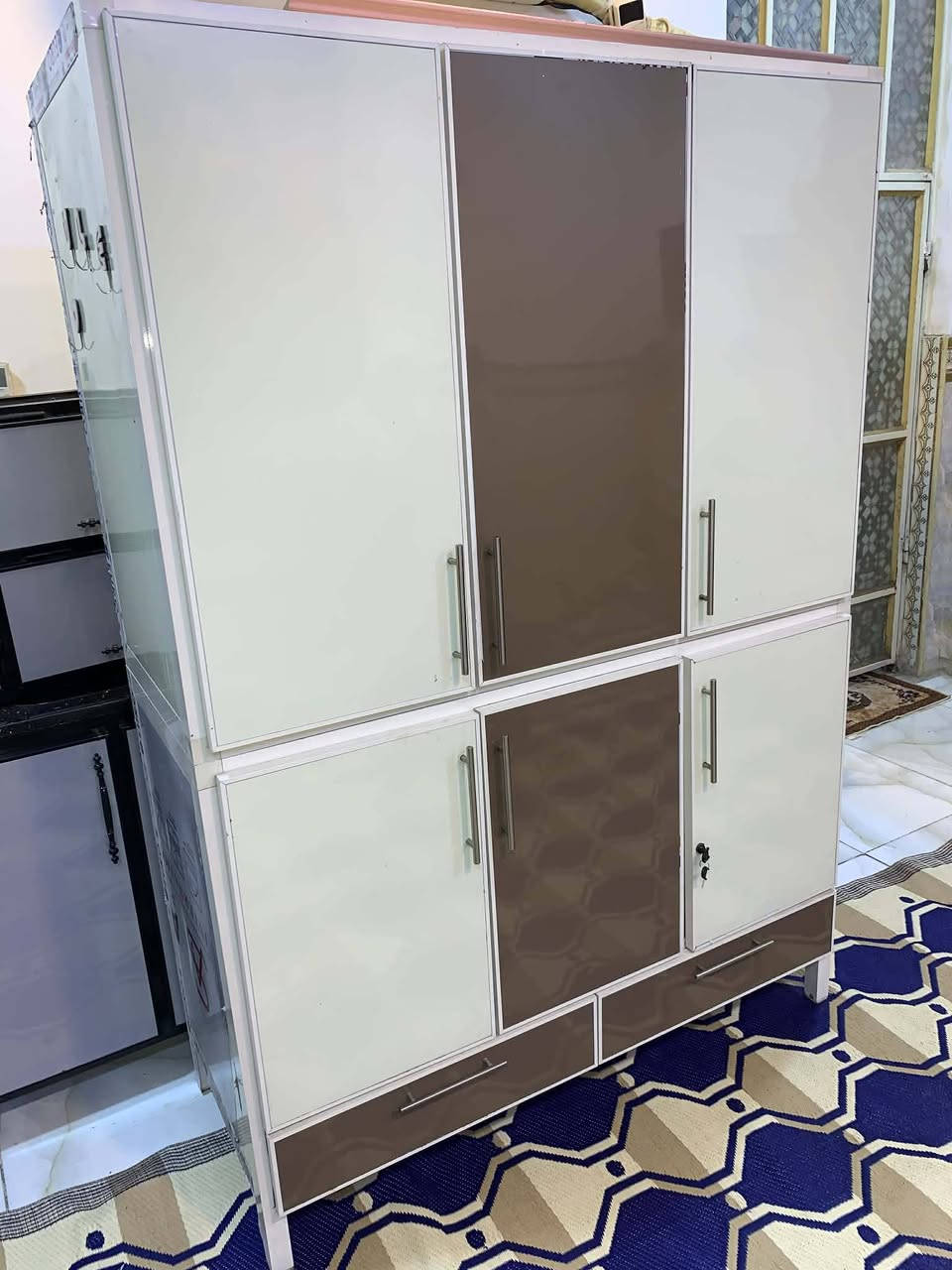 (((ملاحظه توصيل فقط داخل بغداد)) مرحبا عندي كاونترات مستعمله بسعررررر مناسب  نضيفه جدا تسكام الاصلي مو سوكي كل ضررر مابيهم اخوات جديد كلمن وسعره  عنواني بغداد الاستفسار ع خاص


**إذا كنت صاحب هذا الإعلان وتريد حذفه لأي سبب، رجاءا أرسل رسالة إلى الدعم الفني**