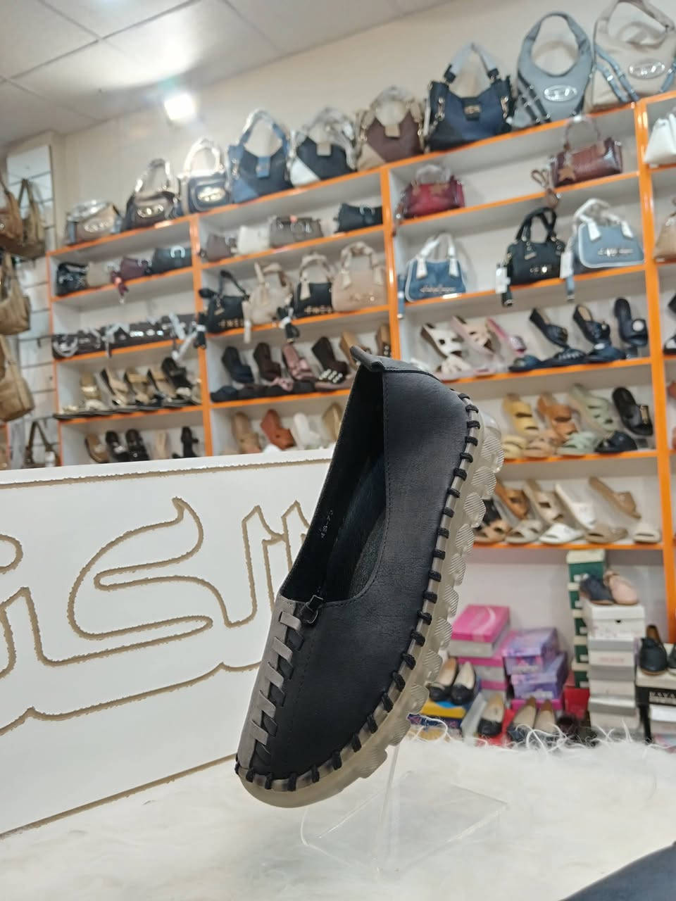 عروض الكنز... كاله ارضيه جيلاتين جلد طبيعي اصلي طبي درجه اولى 
سعر القطعه 10 الف
سعر القطعتين 15 الف وكميه محدوده 
​📍 العنوان: الأنبار - قضاء هيت - مقابل بلدية هيت الجديدة.
📱 للاستفسار أو الحجز واتساب: (*********** *********** )يوجد لدينا توصيل لكل محافظات العراق 
​الكنز AL KANZ.. حيث تكتمل أناقتكِ.
