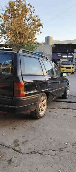 اوبل استره استيشن حجم 18كير محرك شرط تخم كام وراه جديد تيرات ولاه جديد كاربون بانزين رقم كامل انكلزي وهزه اسياره  مصبوغه عام حماليه دواير ودسه ابدلين جداد اسياره احلاه من الصوره شرط التحويل وكاله ما اسوي السعر48وبي مجال ***********
