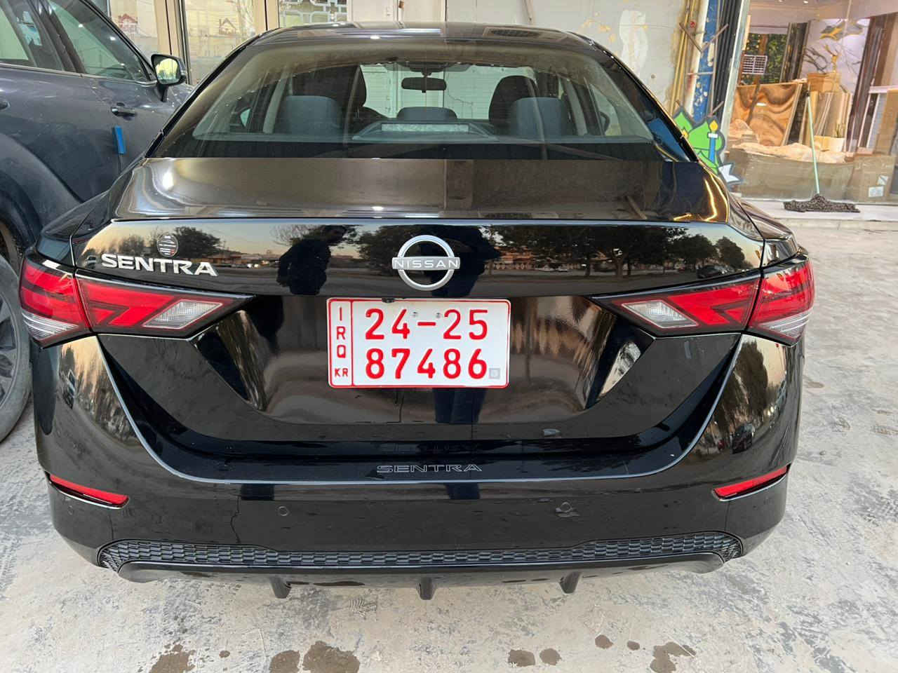 نسان سنتره ٢٠٢٤ لون اسود قطعه واحدة ***********
