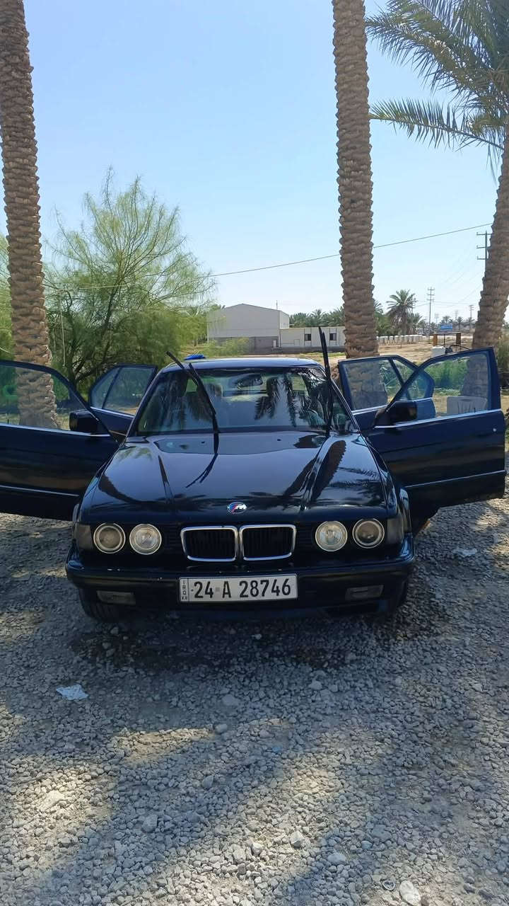 السلام عليكم بيع مستعجل
BMW موديل 1993 V8 صبغ جماليه فقط 
رقم دهوك   انكليزي لل 2029 تحويل مباشر
السياره مكفوله من ضربه وتبديل 
كير شرط  مكينه 40 كفاله وشرط لا تبخير ولا تنقيص
حداديه جديده  تخم تاير جديد تخم نوزلات جديد تخم بلكات جديد تخم مجاول جديد  اصرافعا الله شاهد اقل من ال 6 سلندر  ضفيره بلاديه  لا قطوعات ولا جطلات  
كهربائيات كلها شغاله من الدعاميه للدعاميه شرط بلاد 
تبريد عاطل  الفان شغال مروحه التبريد شغالهالسياره جاهزه ع اخر حبايه

السعر ٤٥ وبيها مجال قليل

***********

