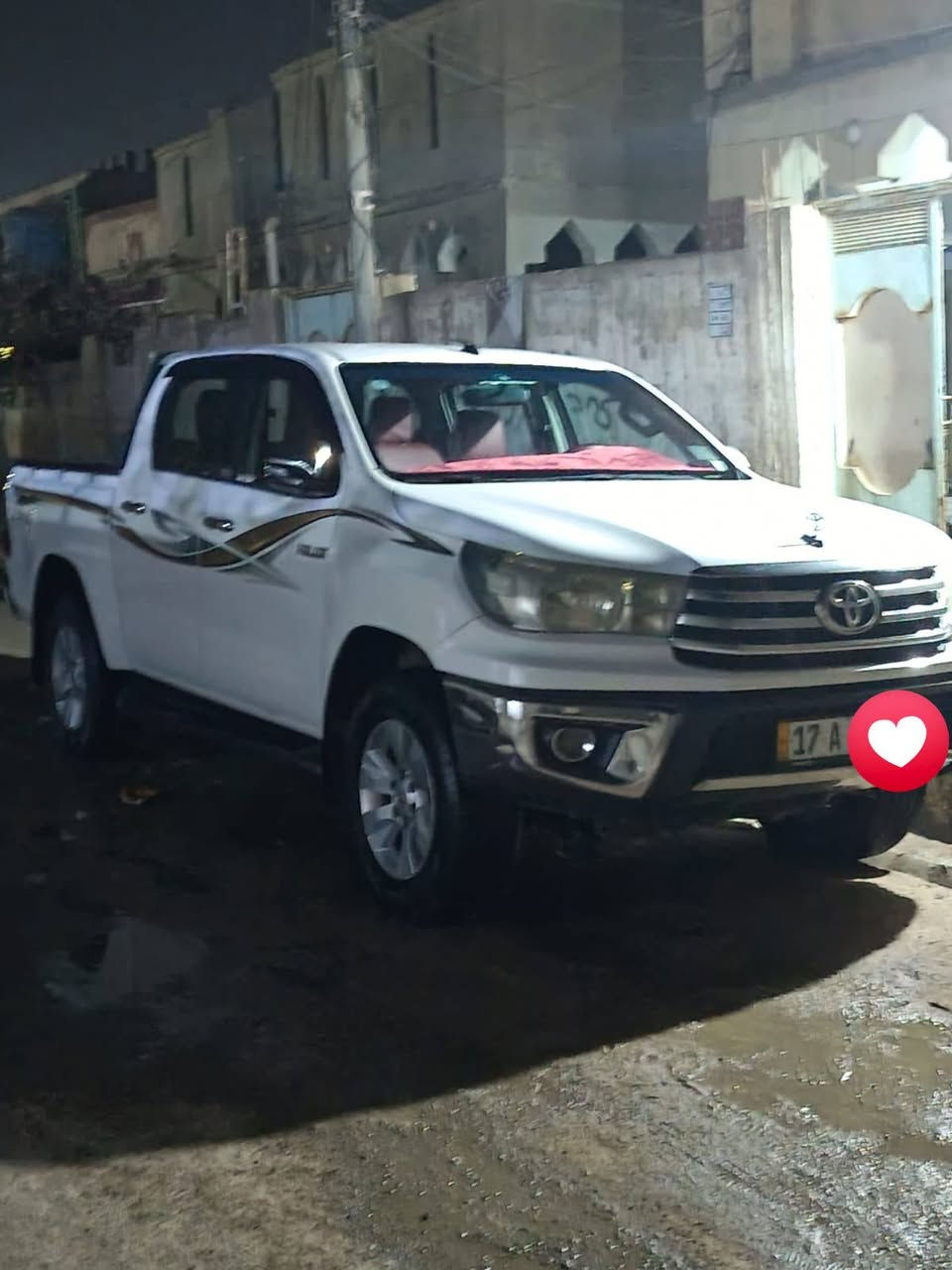 لسلام عليكم
تيوتا هايلوكس موديل 16 كير عادي رقم مثنى
سياره مكفوله من كليش بس ضربه صغيره بل باب مال سائق سياره نضيفه وحلوه سعر 223 وبيه مجال
ترهم مراوس ب 20او21 او22 او 23او 24 وازيده 
رقم ***********او ***********
