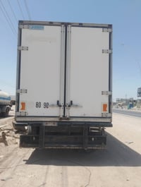 مقطورا للبيع رتفاع290 طول8،50 الستفسارالتصال عل رقم07707039059