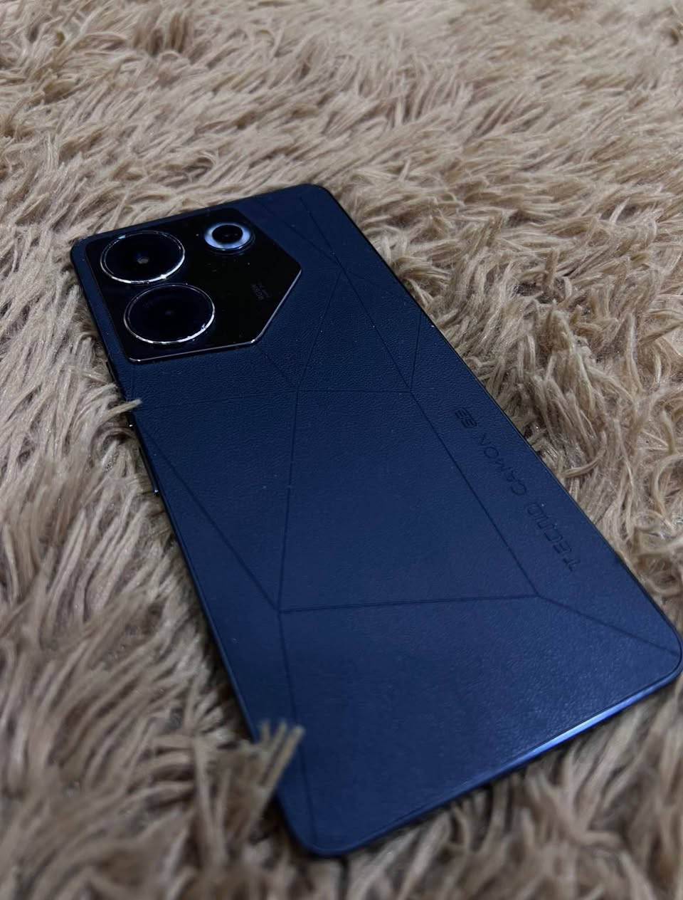 سلا عليكم 
يتوفر بيع وشراء ومرواس 
ويوجود قسط عله ماستر الرافدين للموظفين
مجموعه ايبادات وموبايلات 

_________________
ايباد برو 
جيل اول 
حجم 11 
شاشه 120 فريم ببجي 
مبدل كلاس 
سعره 395 الف 
__________________
ايباد برو 
جيل اول 
حجم 13 
شاشه 120 فريم ببجي 
مكفول سعره 495 الف 
_________________
ايباد برو 
جيل ثاني 
حجم 11 
شاشة 120 فريم ببجي 
بي خط بالشاشه
سعره 445 الف 
__________________
ايباد برو 
معالج M4 اقوه المعالجات
حجم 11
بعده بالضمان
ذاكره 256 
شاشه 120 فريم ببجي 
مكفول سعره 935 الف 
__________________
ايباد ريد ماجك نوفا 
حجم 11 
ذاكره 256
بطاريه 10100
شاشه 144 فريم 
مبرد داخلي -ومود خاص اللعاب -ولدات 
سعره 695 الف
_________________
ايفون 12 برو ماكس 
مبدل شاشه بي خط وكامرات خلفيه ما تشتغل 
الباقي مكفول 
بطاريه 77 
سعره 195 الف قفل 
___________________
تكنو كامون 20 pro 
نسخه 5G مو ال 4G 
ذاكرة 256
وشاشه 120 فريم 
سعره 235 الف 

مكاني بغداد جديده /نعيريه/ فلكه رقم عشره 
ويوجود توصيل 10 لكل العراق 
***********
*********** بغداد, العراق
