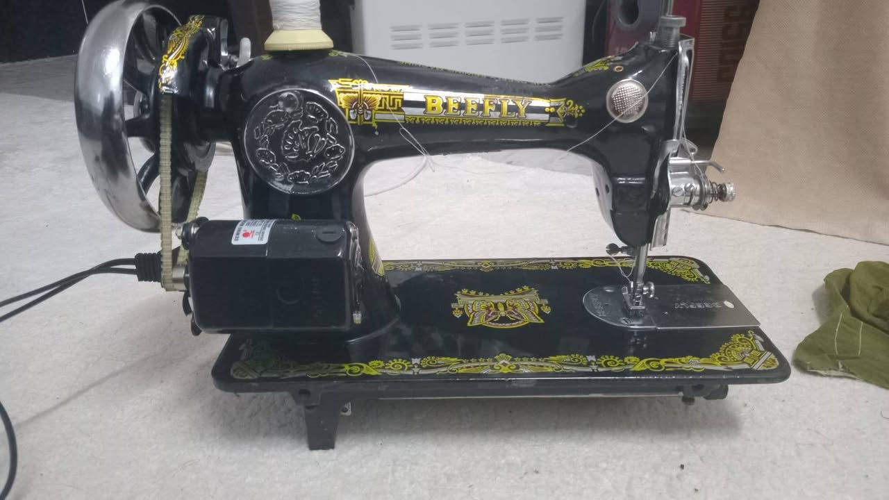 سلام عليكم اغراض بيت للبيع شرط بدون عيب وبدون تصليح بلادي غساله مواعين ١٥٠ غساله ملابس ٢٠٠ مكينة ٦٠ وبيها مجال الشراي يتصل ويدلل***********
