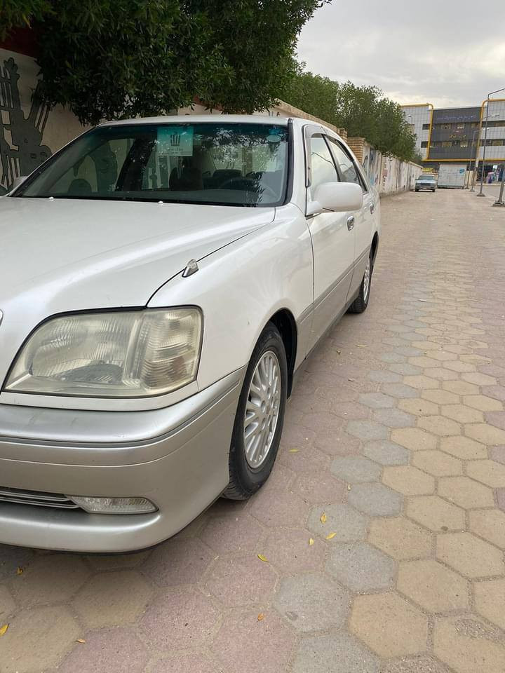 السلام عليكم سيارة ملكة ادوات بدون ارقام گصة قمارة فقط غير القمارة مكفولة صفاح موس سيارة جديدة بمعنى الكلمة مال جناي تخم تاير جديد منضومة تبريد جديدة كلشي شغال ونضيف مكينة vvt3000 ابو البطل *********** للاستفسار السعر 50 وبيها مجال للطيبين المكان ناصريه مركز
