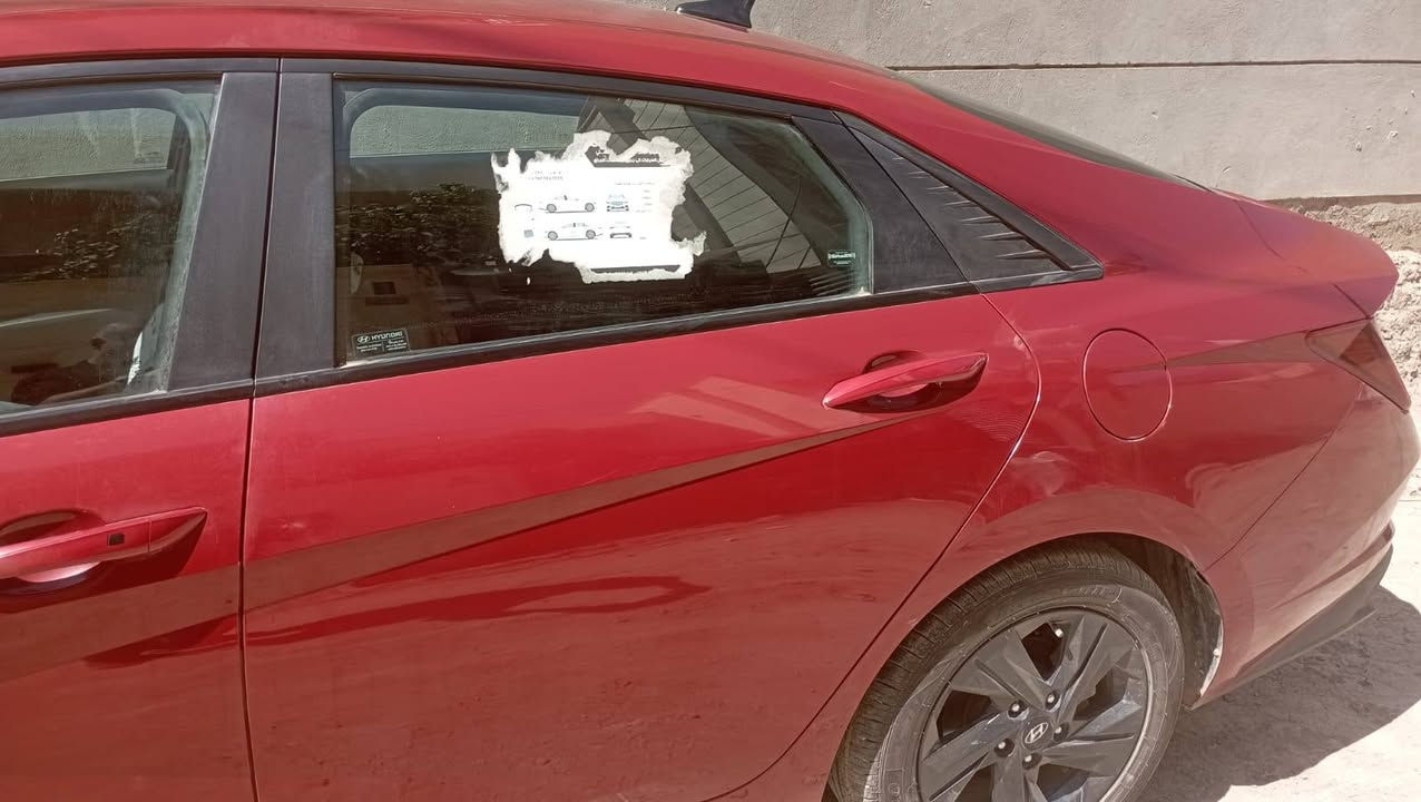 سياره النترا وارد امريكي
حادثها دعامية امامية والشباك فقط مع السونار موجود
رقم بابل باسمي وبشرط تحويل ثاني يوم 
بصمه وتشغيل عن بعد مواصفات كامله 
السعر /١٦٥$
الرقم /***********
